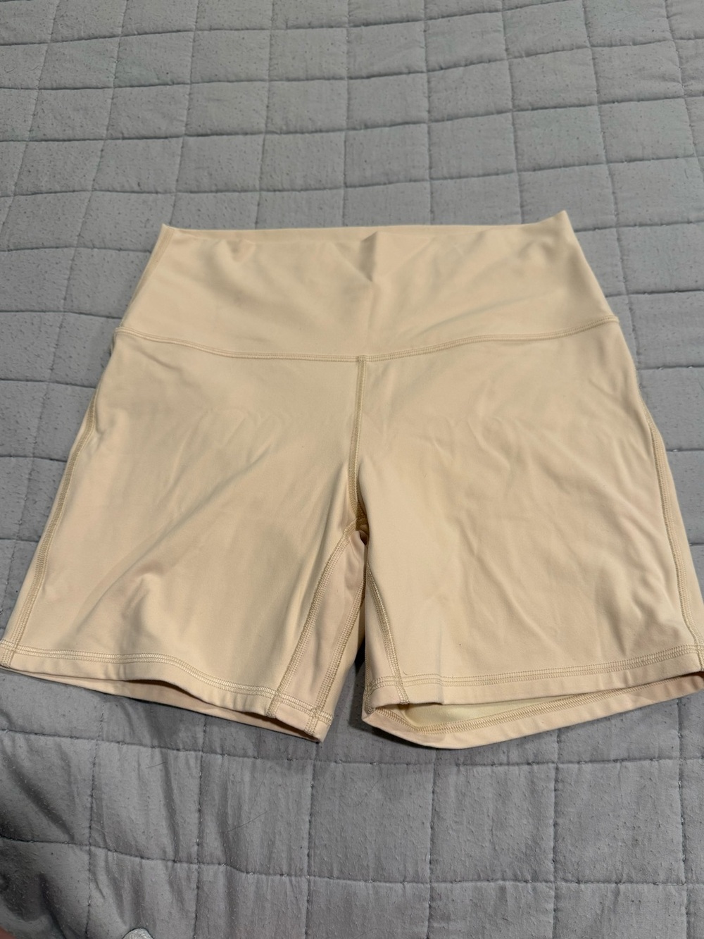 Lululemon Align High-Rise Biker Shorts 6” Butter Cream